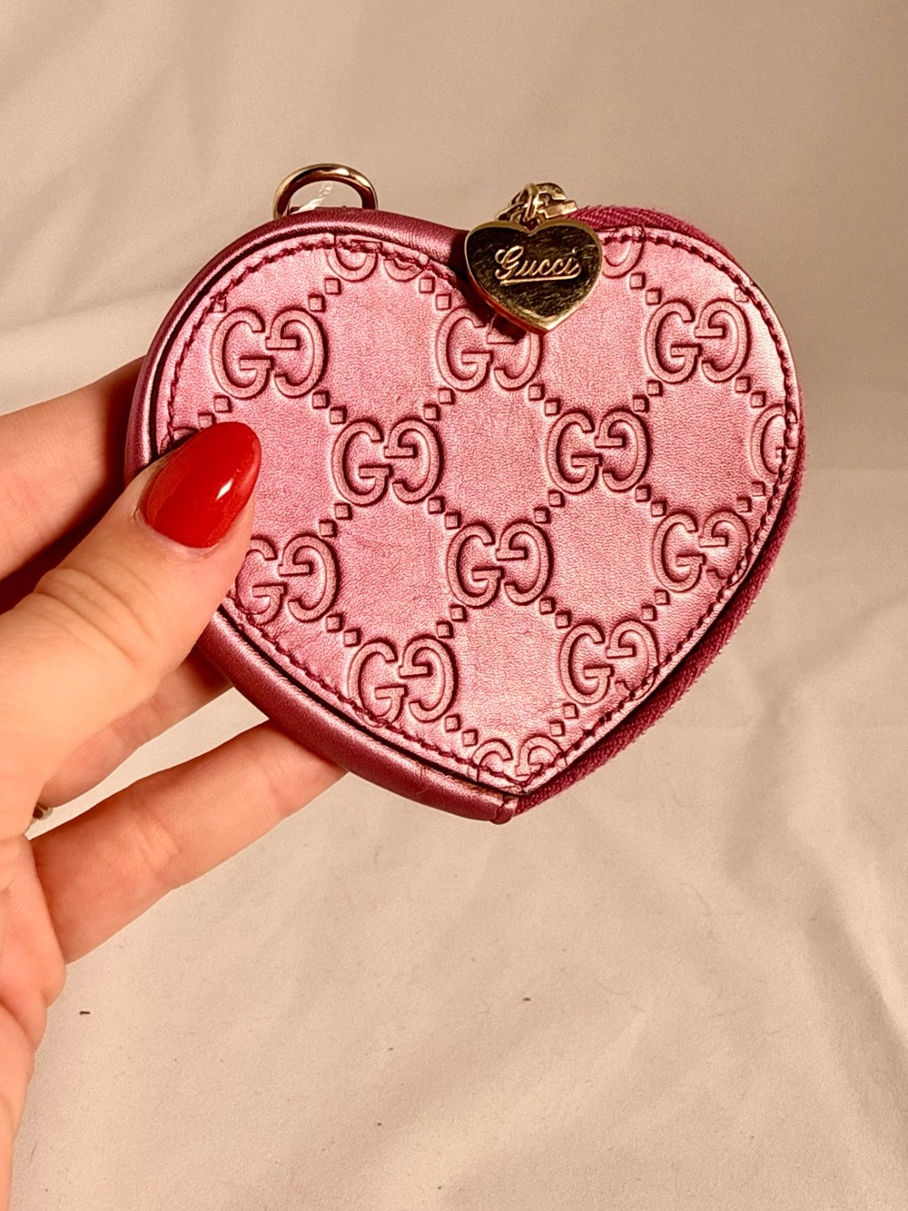 Gucci Metallic Heart Coin Pouch